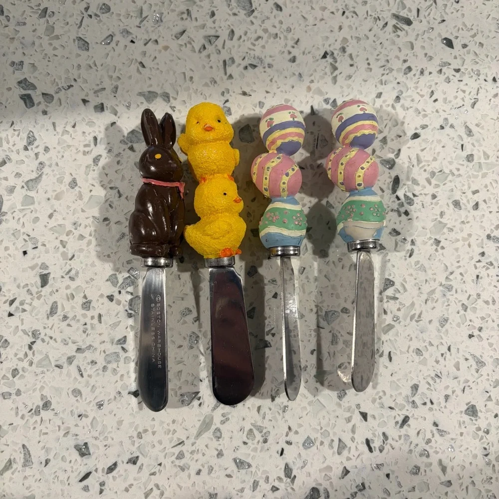 Easter Themed Spreaders Set of 4